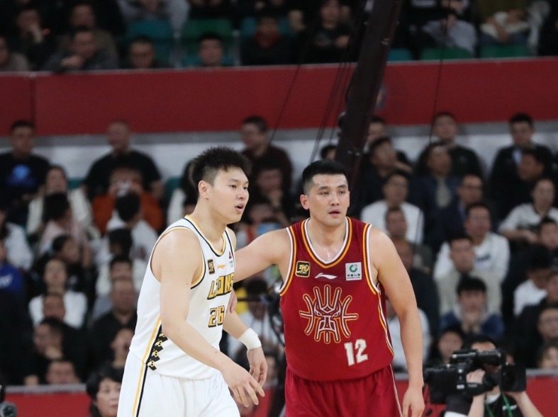 关于CBA球队之间的交锋将谁笑到最后？的信息