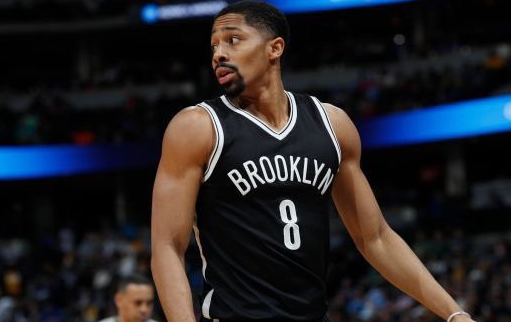 包含犹他爵士击败篮网，莫三双带队绝杀的词条