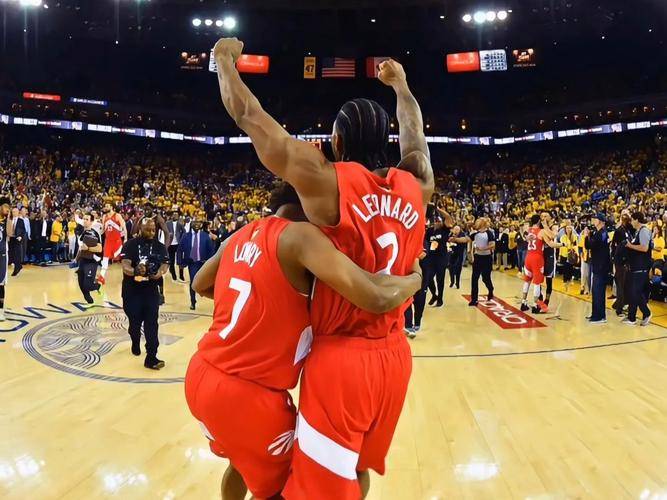 猛龙完胜尼克斯,继续排名第一 猛龙完胜尼克斯,继续排名第一