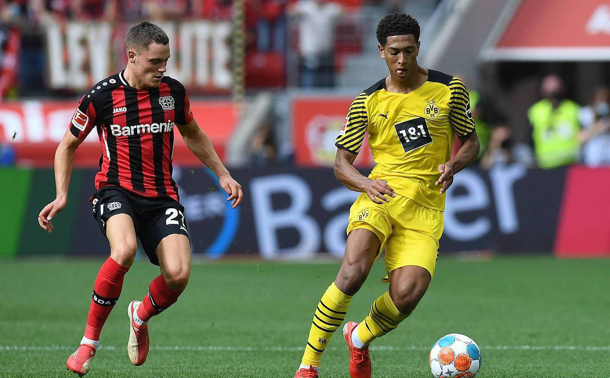 AC米兰遭遇连败，球队状态低迷令球迷担忧的简单介绍