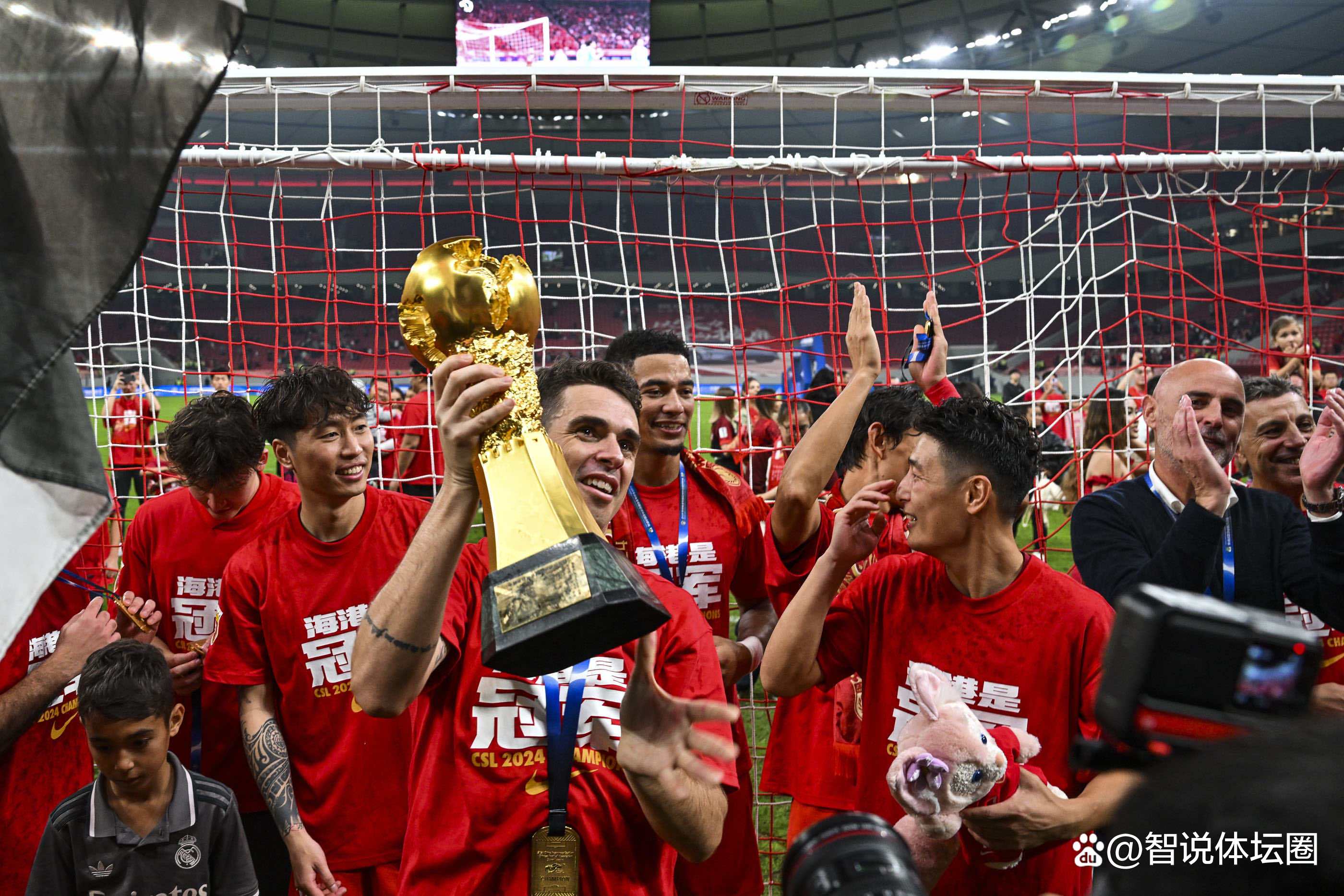 阿塞拜疆豪门球队获得胜利，机会晋级下一轮的简单介绍