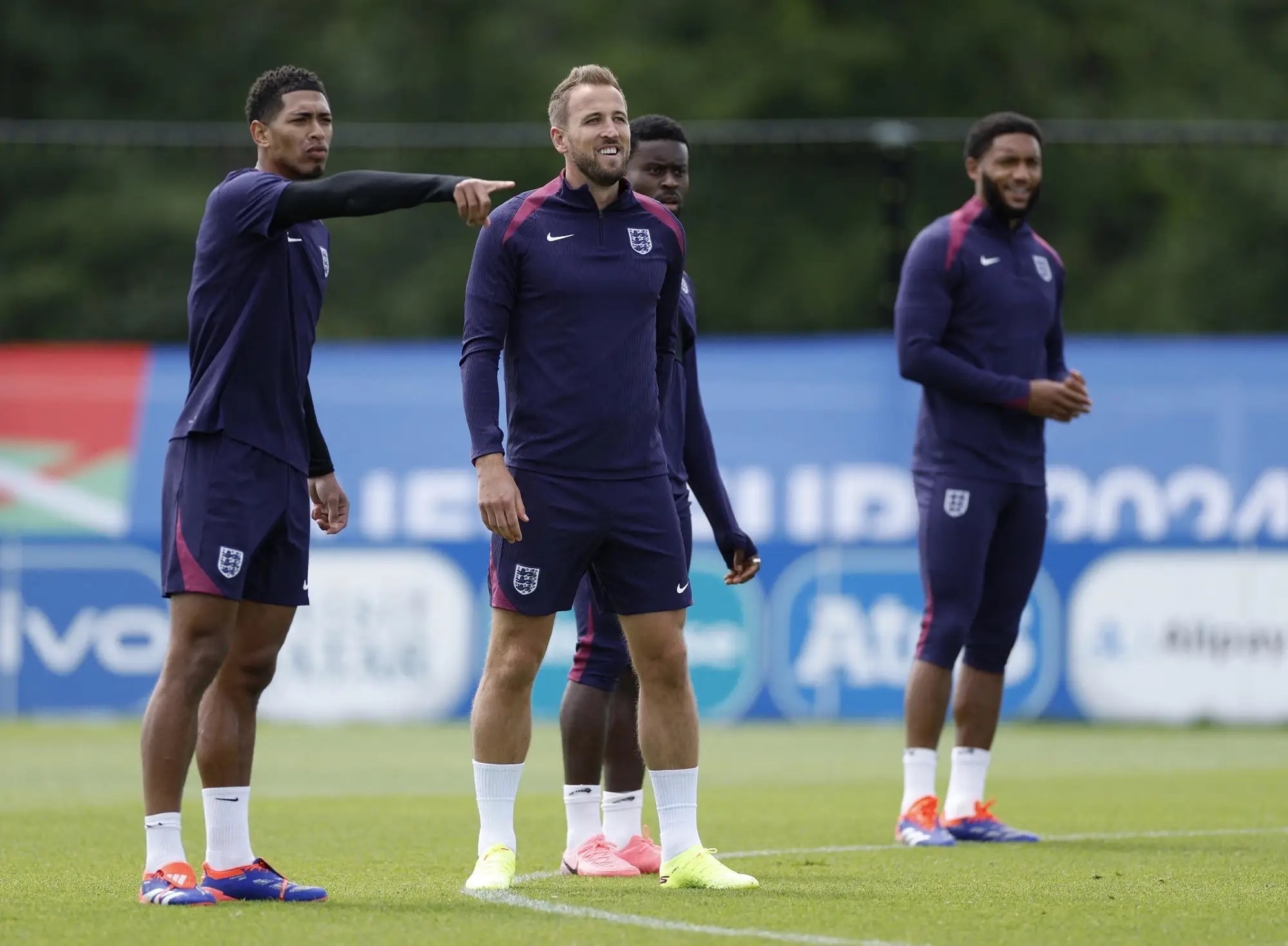 英格兰-大胜瑞士,轻松晋级欧锦赛 英格兰-大胜瑞士,轻松晋级欧锦赛