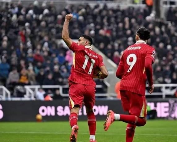 尤文逆转曼城，成功杀入四强